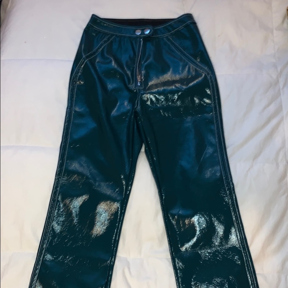 Greenish leather pants (long)